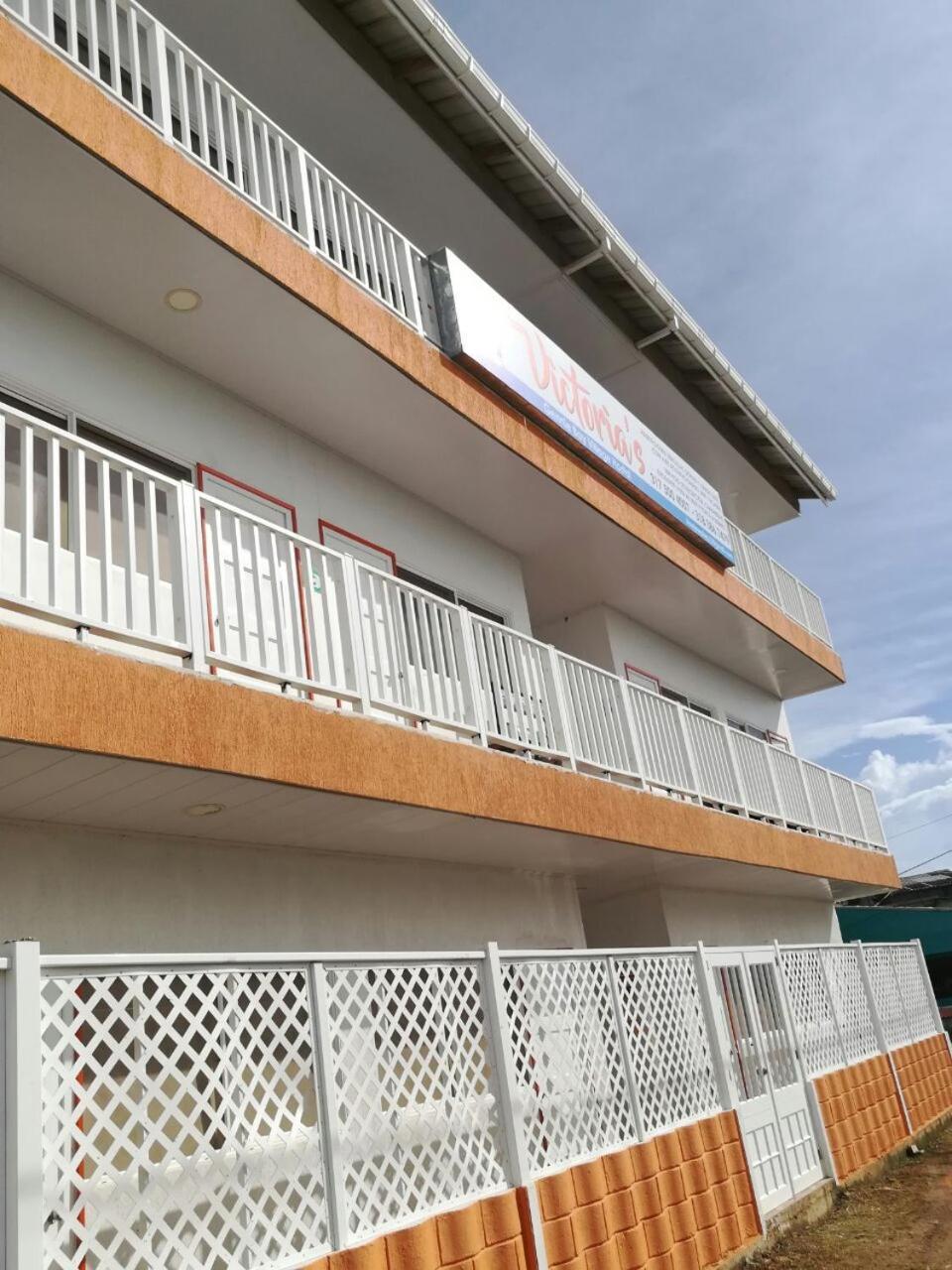 Victoria'S Gennie Bay Village Hostal San Andrés Exterior foto